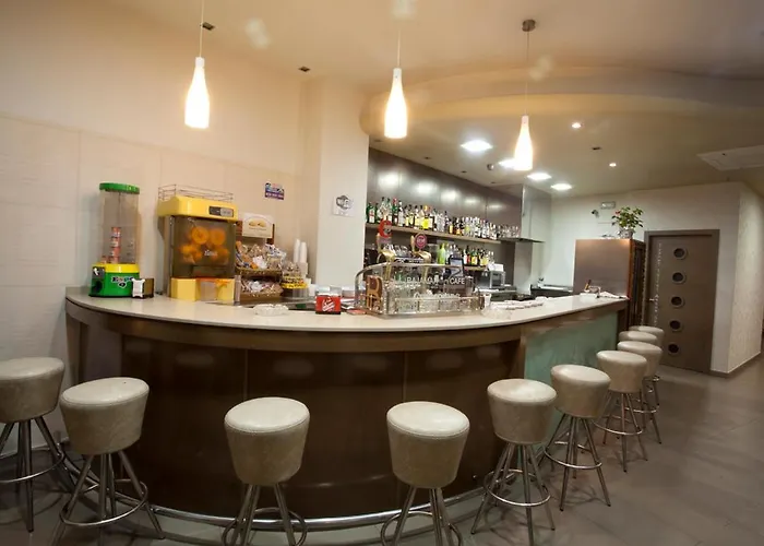 Bajamar Centro Hotel 2*