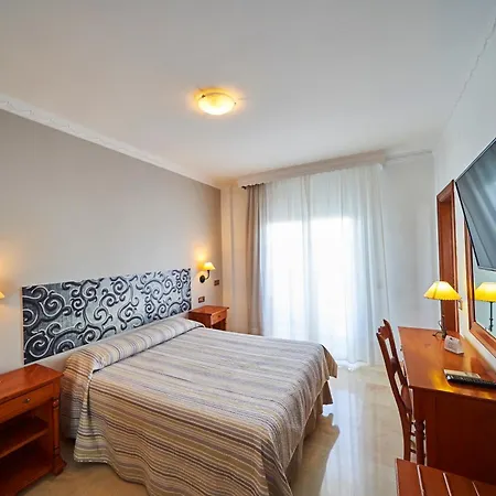 Hotel Bajamar Centro Nerja