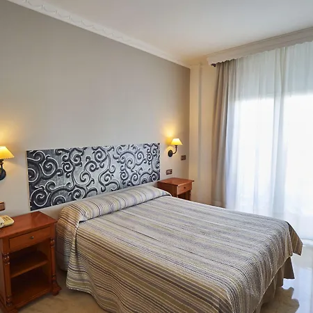 Hotel Bajamar Centro Nerja