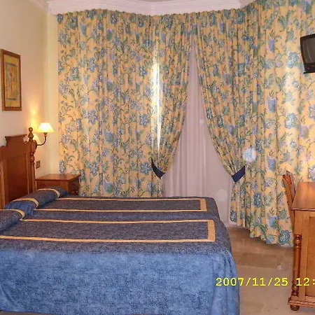 Bajamar Centro Hotel 2*