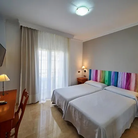 Bajamar Centro Отель