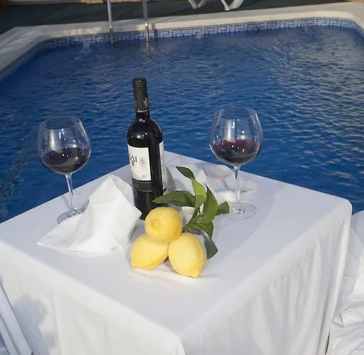 Bajamar Centro Hotel 2*