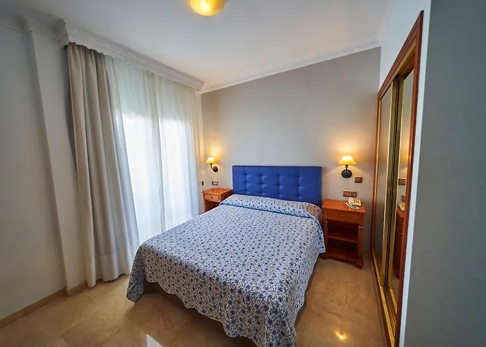 Hotel Bajamar Centro 2*