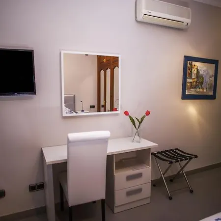 Hotel Bajamar Centro 2*