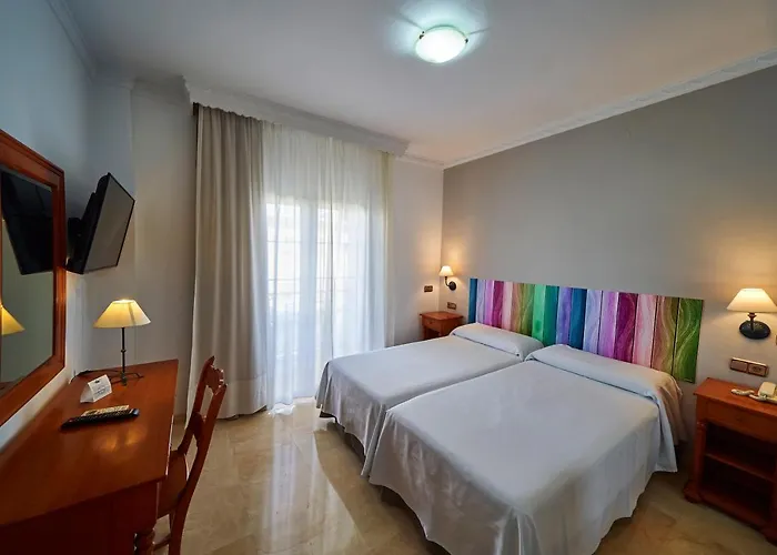 Bajamar Centro Готель