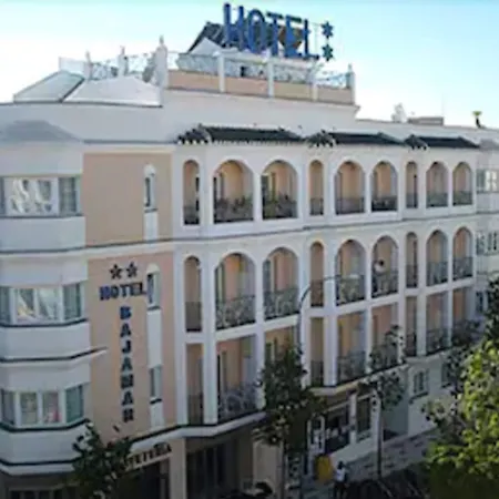 فندق Bajamar Centro نيرخا